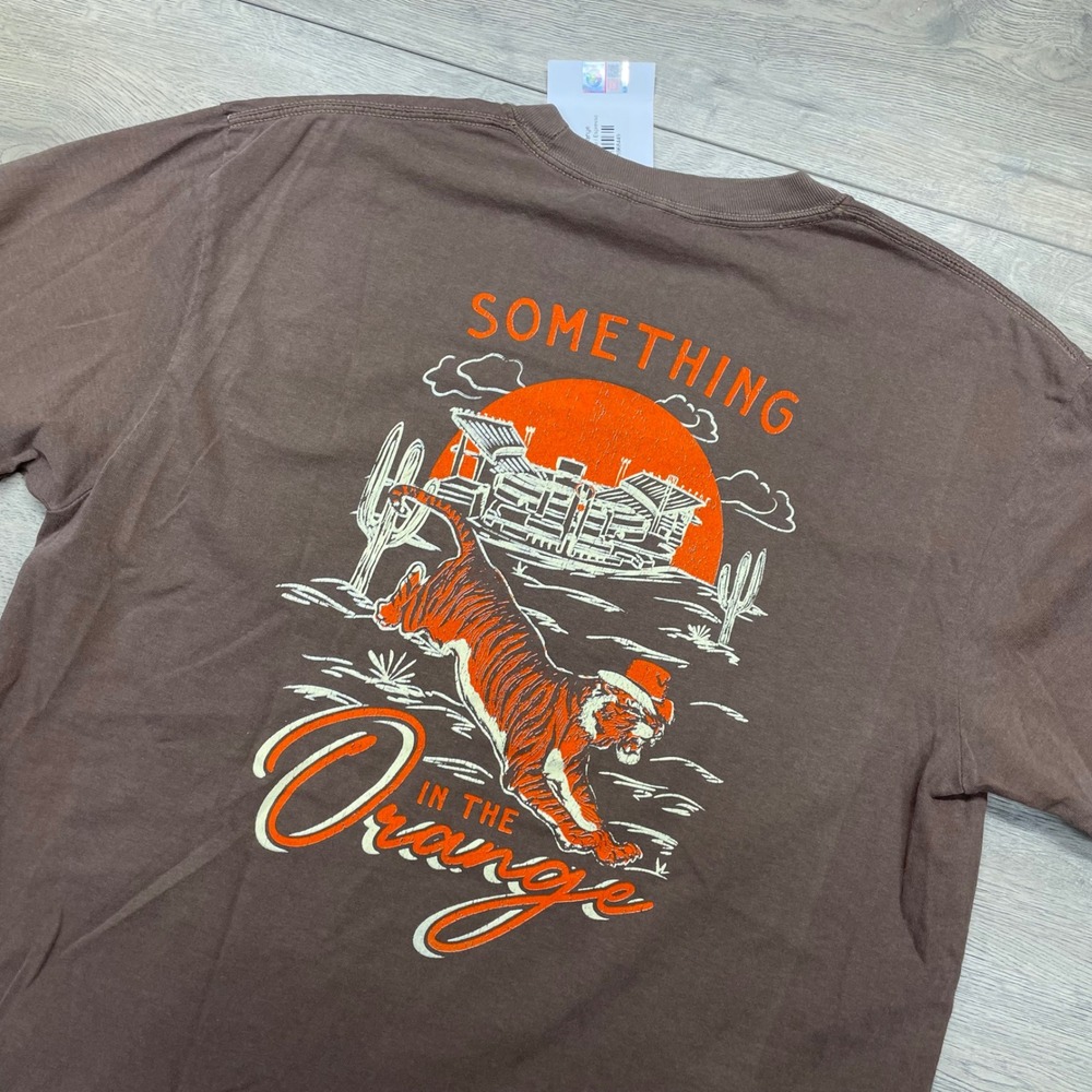 Comfort Colors Tigertown Graphics T-Shirt Mens L Brown Something In The Orange